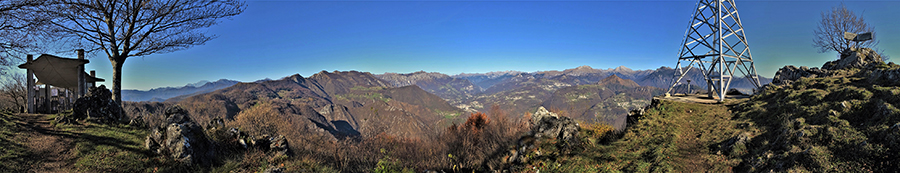 Vista panoramica dal Monte Zucco (1232 m)
